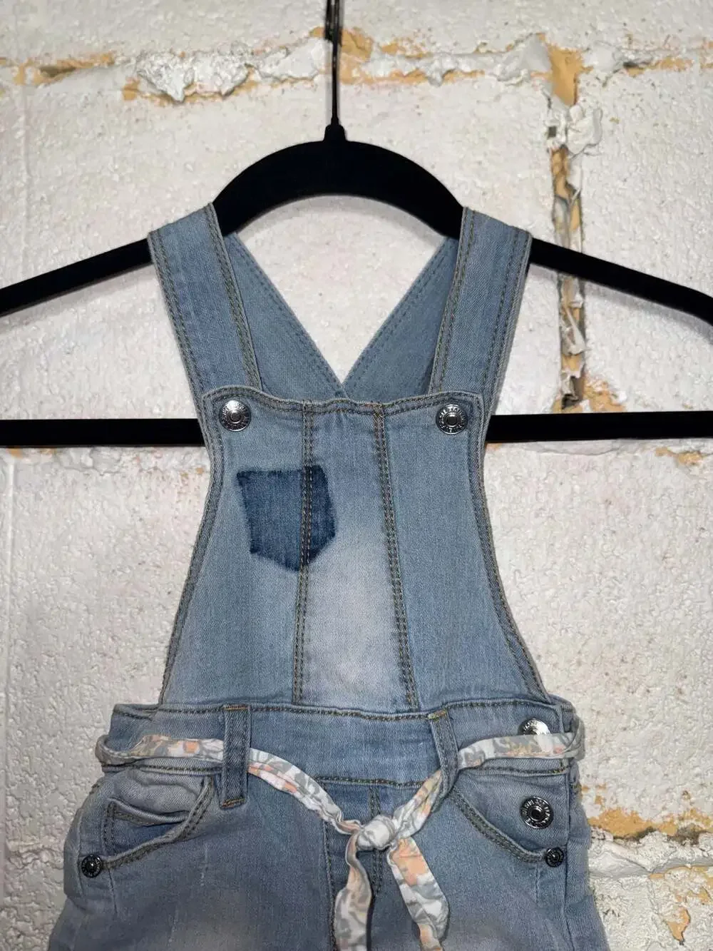 7 For All Mankind Toddler Girls Denim Shortalls with Floral Belt, Size 24M